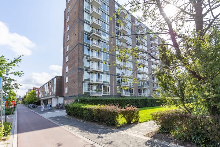 Peizerweg 68-57 in Groningen foto
