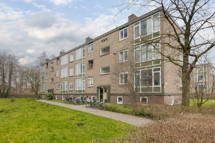 Peizerweg 70-11 in Groningen foto