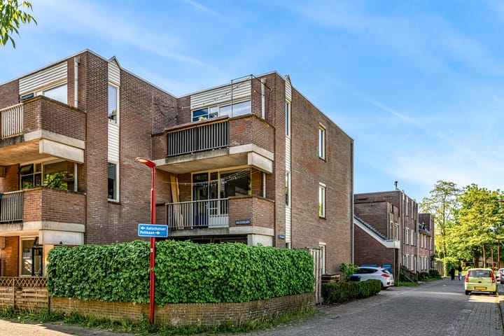Pelikaan 11 in Nieuwegein foto