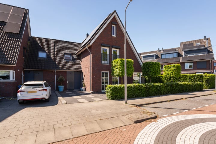 Pergolesilaan 1 in Sliedrecht foto
