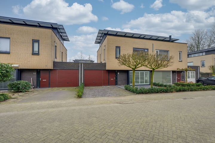 Perweide 57 in Udenhout foto