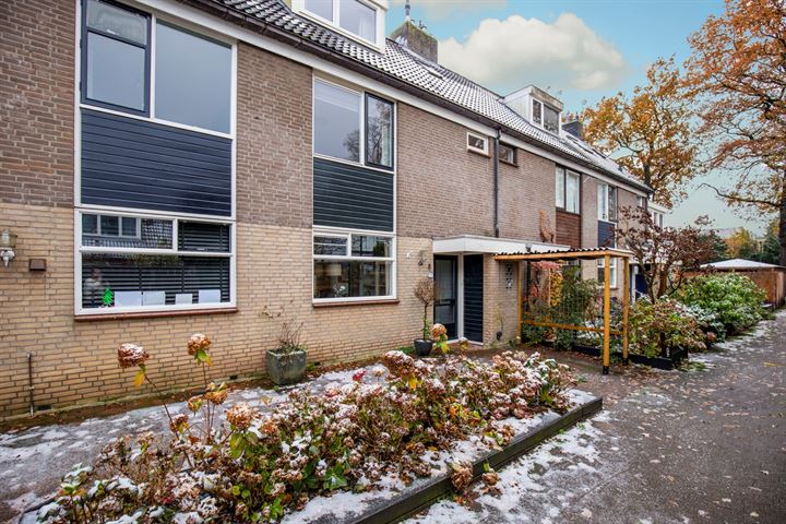 Perziklaan 8 in Bilthoven foto