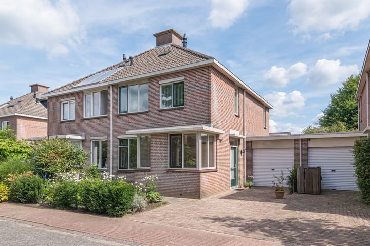 Peter van Velpenlaan 23 in Odijk foto