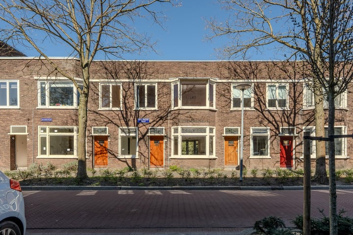 Petrus Driessenstraat 2 in Groningen