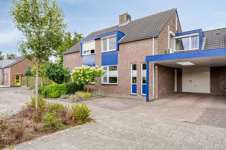 Petrus Vossenstraat 6 in Helden foto