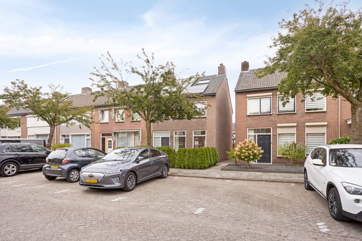Petuniastraat 17 in Rosmalen foto