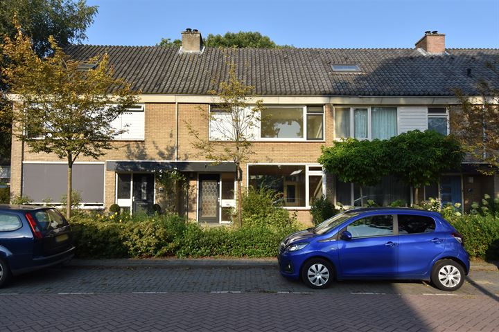 Peuleyen 84 in Waddinxveen foto