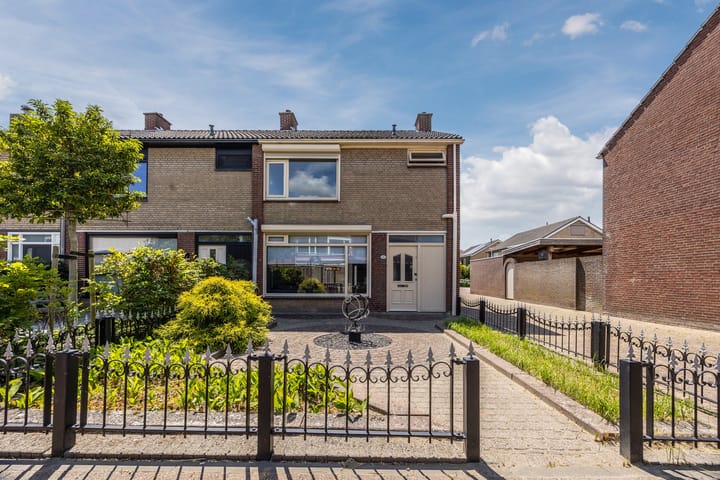 Philip van Dorpstraat 2 in Nieuw-Vossemeer