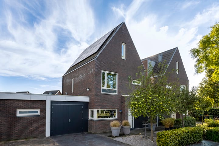 Philip van Praagstraat 4 in Deventer