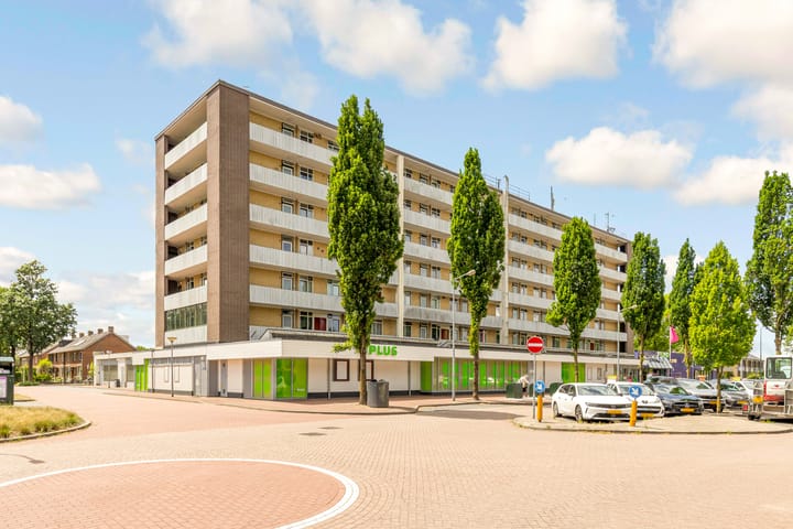 Phohistraat 104 in Huizen foto