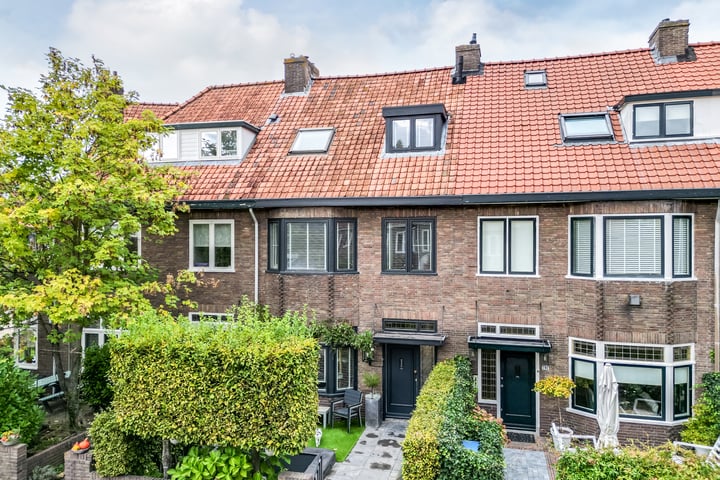 Piet Avontuurstraat 61 in Breda foto