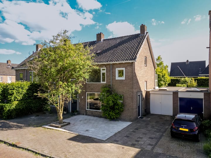 Piet Avontuurstraat 96 in Breda foto