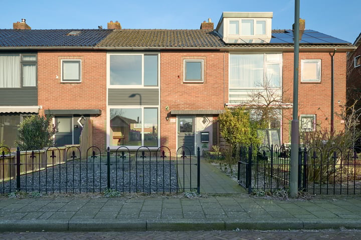 Piet Heinlaan 37 in Harderwijk foto