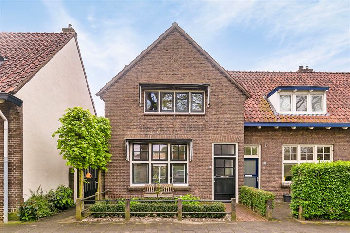 Piet Heinstraat 13 in Zwolle foto