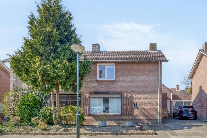 Piet Heinstraat 24 in Schijndel foto