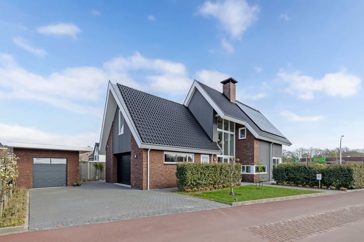 Piet Moddermanpad 1 in Emmeloord