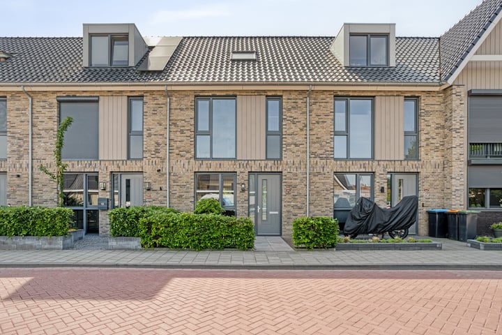 Piet Snoeijersstraat 10 in Steenbergen foto