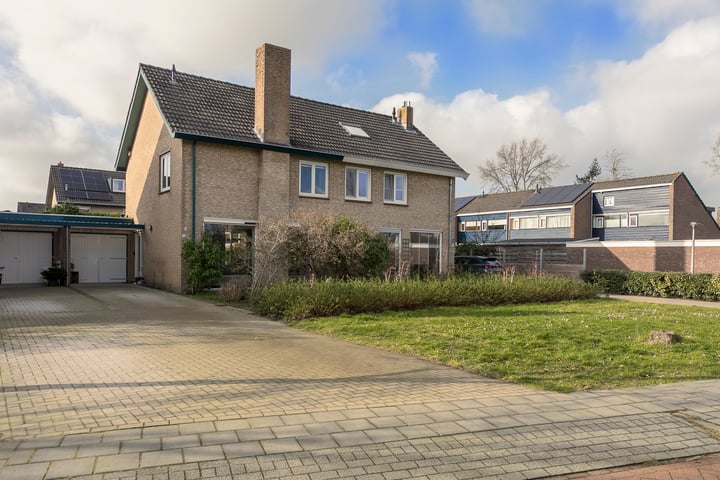Pieter Brueghellaan 5 in Meppel foto