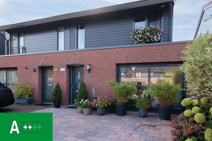 Pieter Brueghelstraat 104 in Almere foto