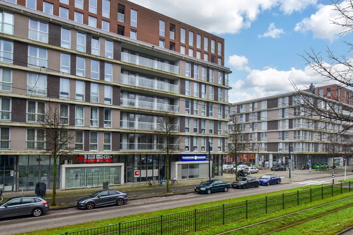 Pieter Calandlaan 1011 in Amsterdam foto
