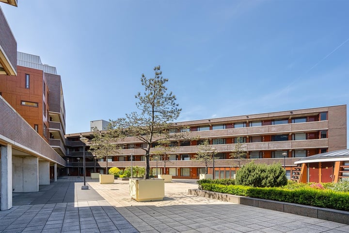 Pieter Calandlaan 732 in Amsterdam foto