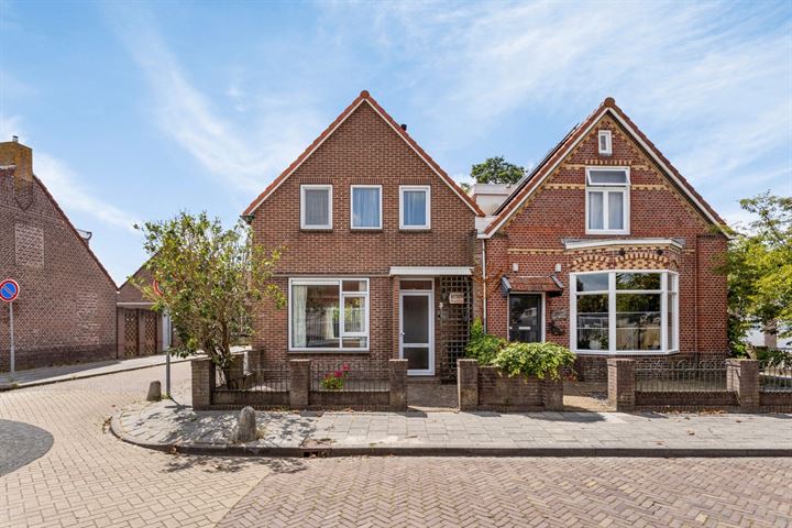 Pieter Coopmansstraat 3 in Bolsward foto