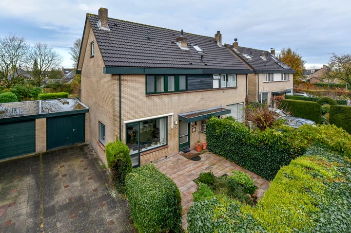 Pieter de Hooghlaan 32 in Nederhorst den Berg