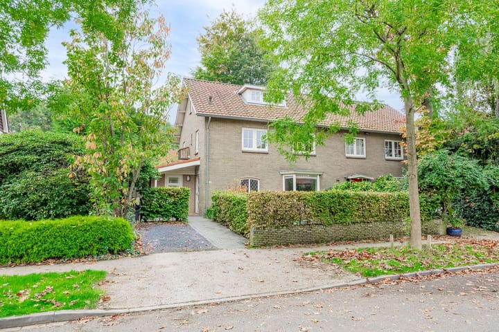 Pieter Jelles Troelstralaan 22 in Amersfoort