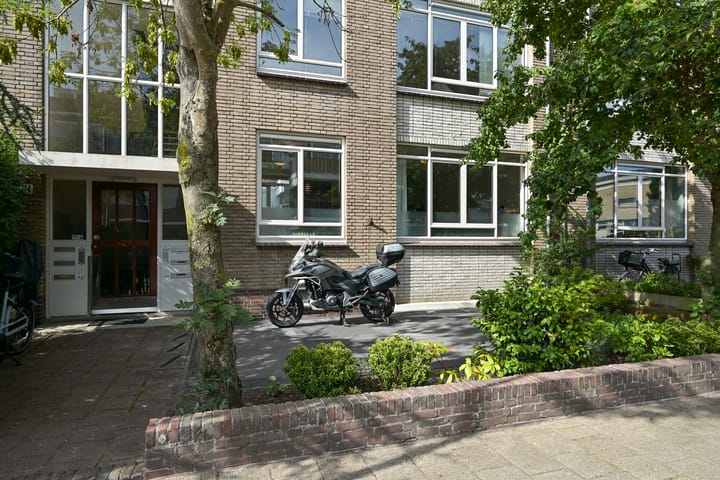 Pieter Meinersstraat 10 in 's-Gravenhage foto