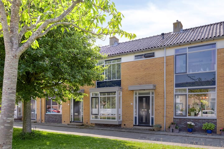 Foto van woning Pieter Straatlaan 68, Den Helder