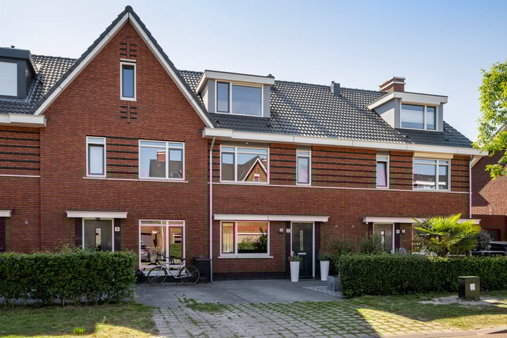 Pieter van der Kuijstraat 13 in Schiedam foto