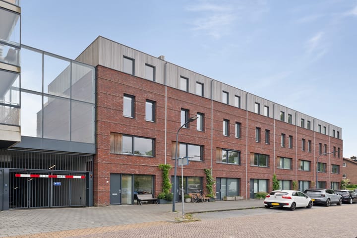 Pieter van Musschenbroekstraat 221 in Haarlem foto