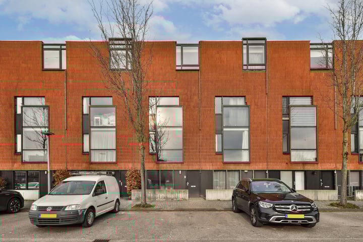 Pieter Verhoogstraat 11 in Hoofddorp foto