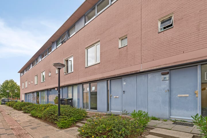 Pigmenthof 36 in Almere foto