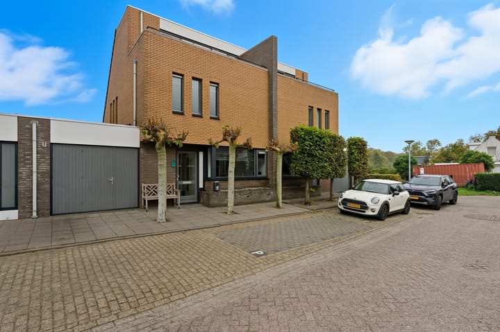 Pijlstoep 22 in Alblasserdam foto