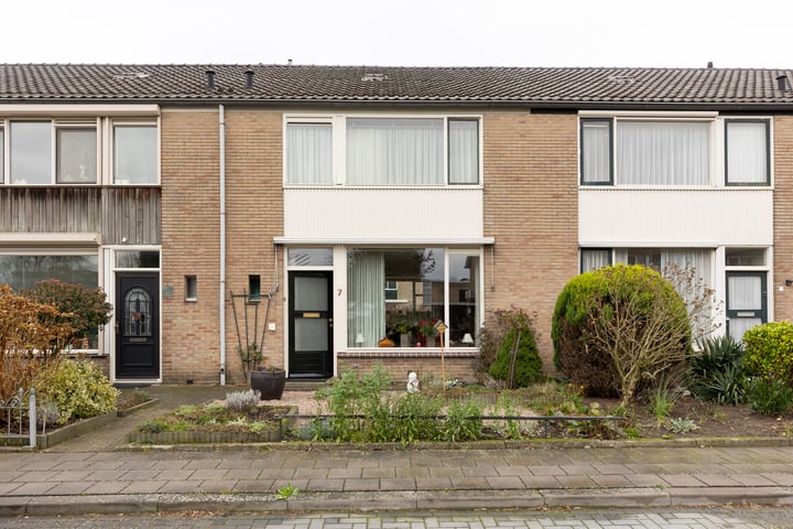 Pijnboomstraat 7 in Winterswijk foto