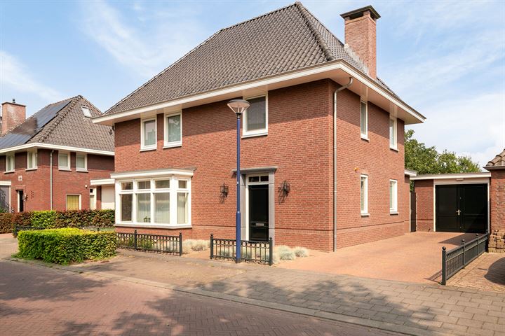 Piushof 2 in Aarle-Rixtel foto