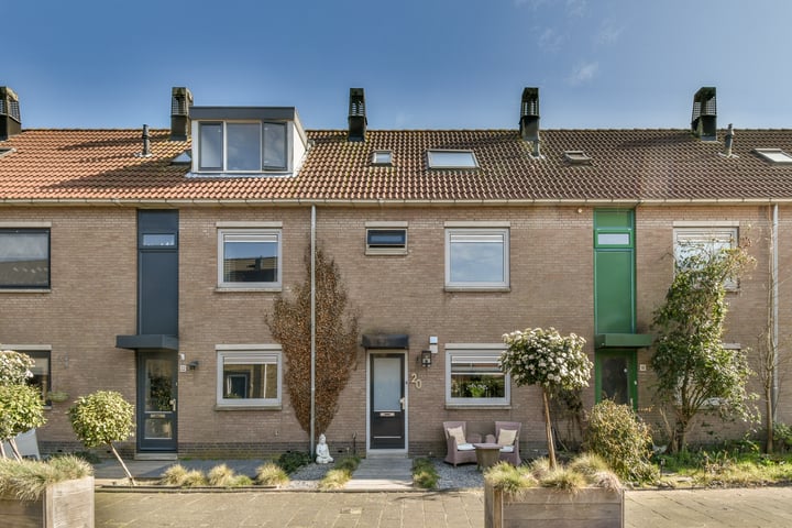 Planetenplein 20 in Sassenheim foto