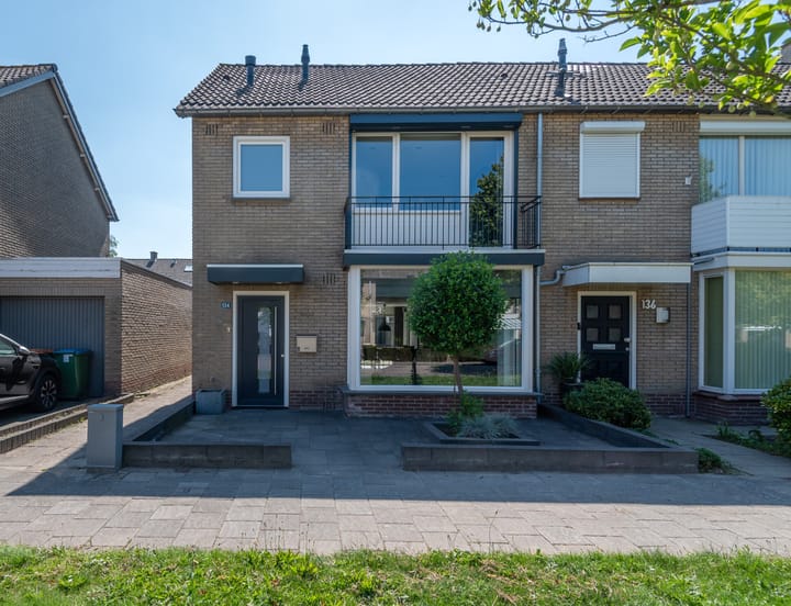 Plantsoen 134 in Prinsenbeek foto