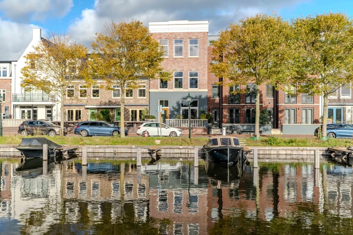 Plaspoelkade 20 in Leidschendam