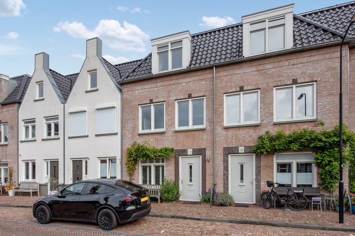Plaspoelstraat 41 in Leidschendam foto
