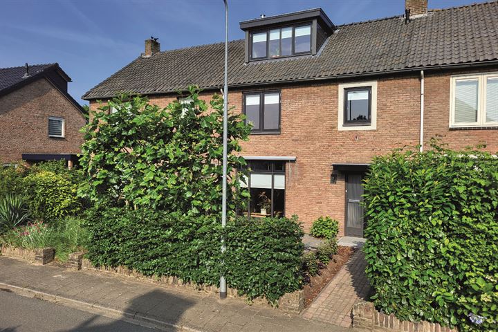 Plataanlaan 2 in Harderwijk foto