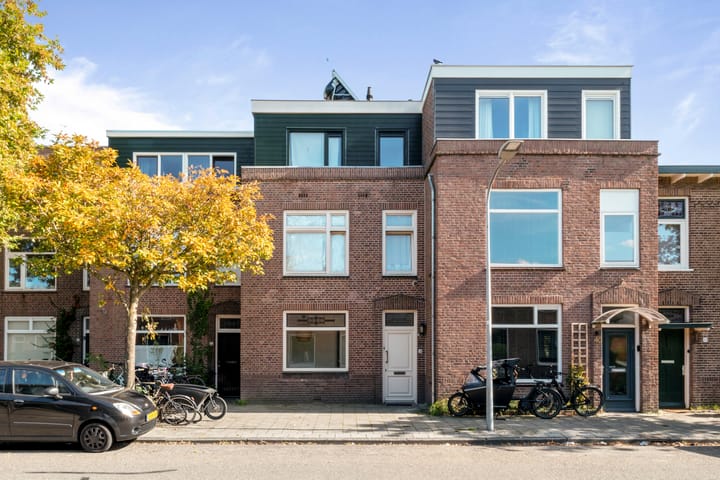 Plataanstraat 42 in Haarlem foto