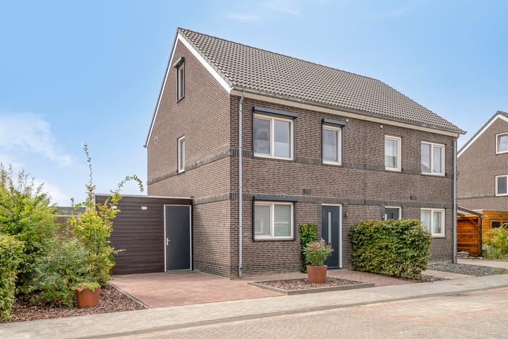 Platanenlaan 8 in Sint Odiliënberg foto