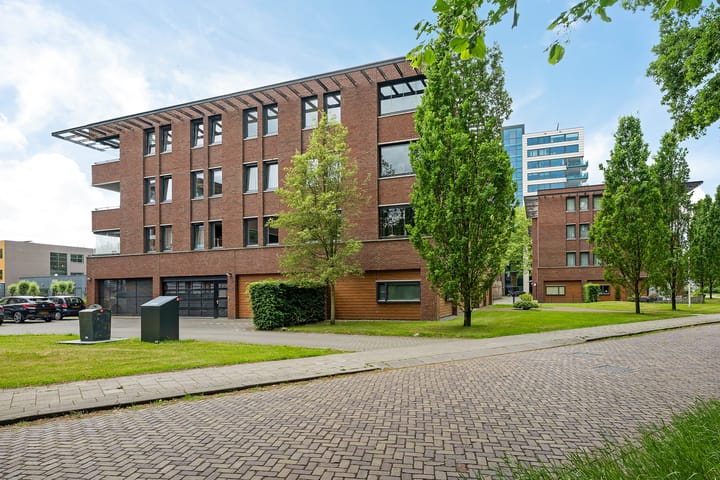 Platolaan 2-20 in Assen foto