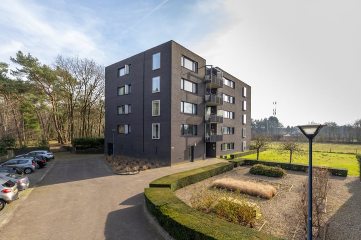 Platte Akker 179 in Teteringen foto