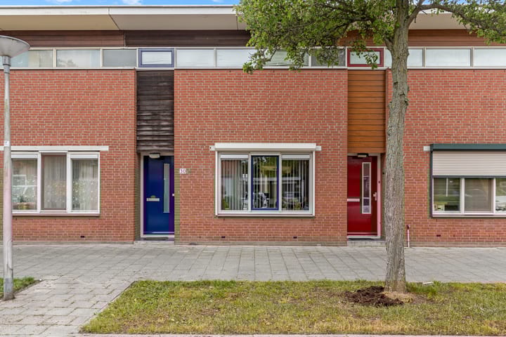 Platte Drogedijk 30 in Hoogvliet Rotterdam