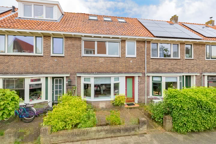 Pleiadenstraat 12 in Haarlem foto