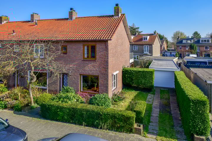Plesmanlaan 66 in Badhoevedorp foto