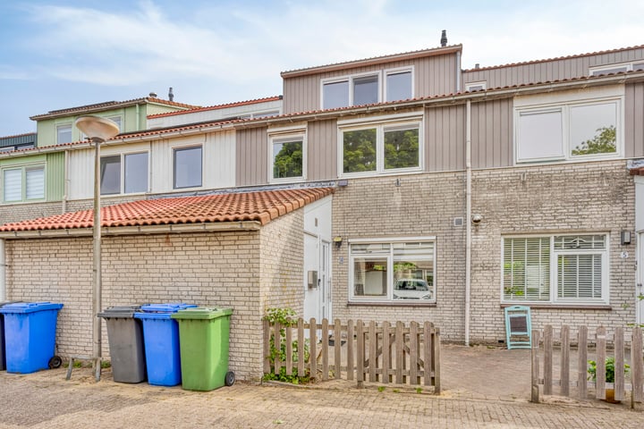 Plevierhof 4 in Delft foto